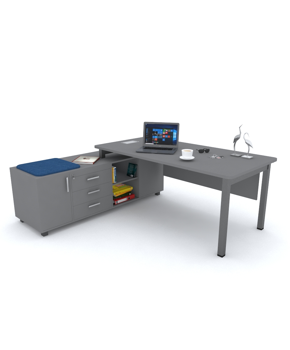 Quattro Excutive Desk